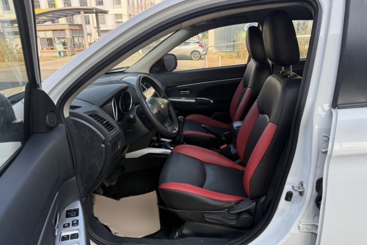 Used Mitsubishi ASX 2016 1.6L Manual Two-Wheel Drive Pioneer Edition Left Front Seat