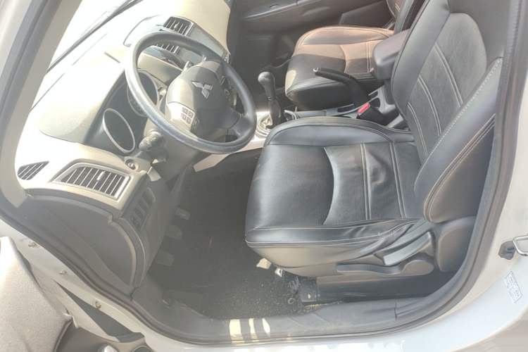 Used Mitsubishi ASX 2016 1.6L Manual Two-Wheel Drive Pioneer Edition Left Front Seat