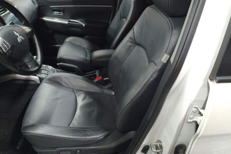 Used Mitsubishi ASX 2016 2.0L CVT Two-Wheel Drive Navigation Edition Left Front Seat