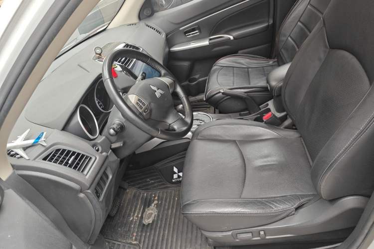 Used Mitsubishi ASX 2016 2.0L CVT Two-Wheel Drive Navigation Edition Left Front Seat