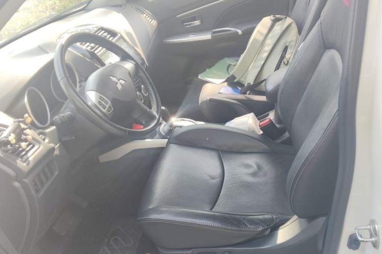 Used Mitsubishi ASX 2016 2.0L CVT Two-Wheel Drive Navigation Edition Left Front Seat