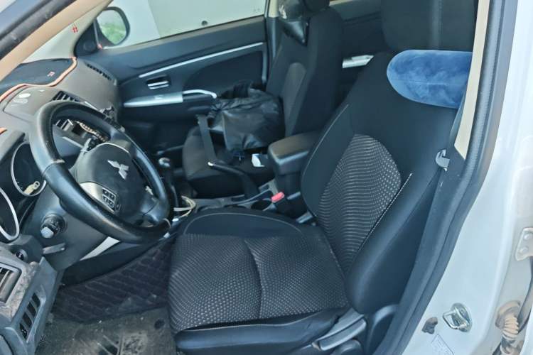 Used Mitsubishi ASX 2016 1.6L Manual Two-Wheel Drive Entry Version Left Front Seat