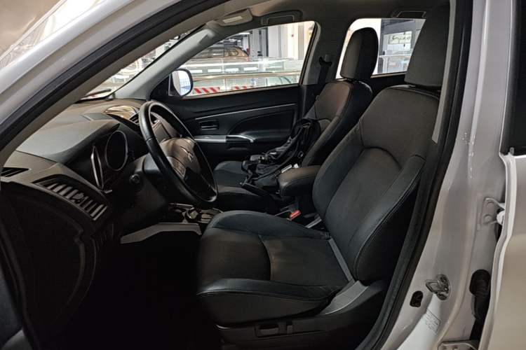 Used Mitsubishi ASX 2016 2.0L CVT Two-Wheel Drive Navigation Edition Left Front Seat