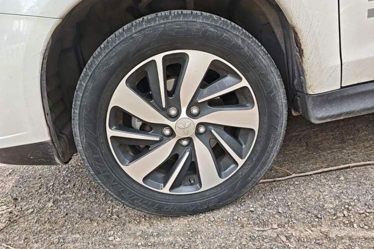 Used Mitsubishi ASX 2016 2.0L CVT Two-Wheel Drive Excellence Edition Left Front Wheel Hub
