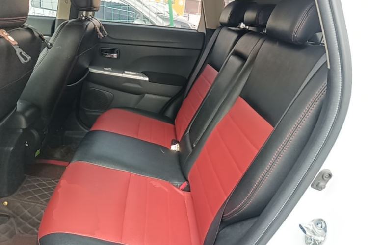 Used Mitsubishi ASX 2016 2.0L CVT Two-Wheel Drive Excellence Edition Left Rear Seat