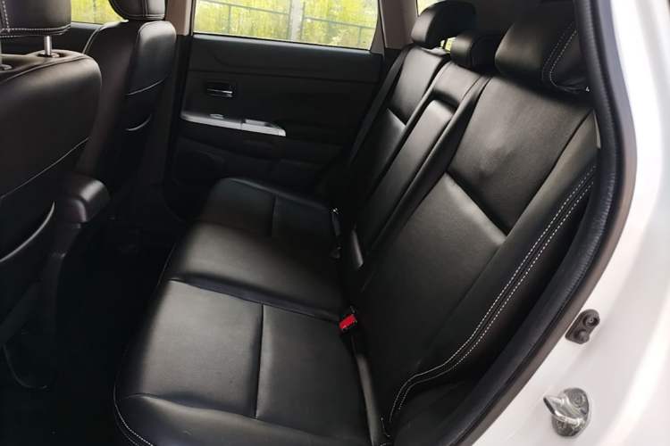 Used Mitsubishi ASX 2016 2.0L CVT Two-Wheel Drive Excellence Edition Left Rear Seat