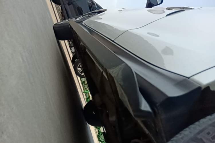 Used Mitsubishi ASX 2016 2.0L CVT Two-Wheel Drive Excellence Edition Left Side Sill