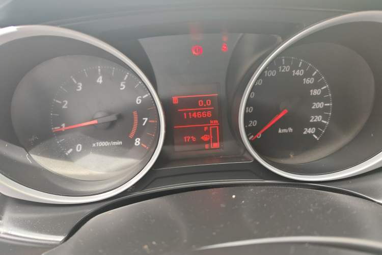 Used Mitsubishi ASX 2016 1.6L Manual Two-Wheel Drive Entry Version Odometer Close Up