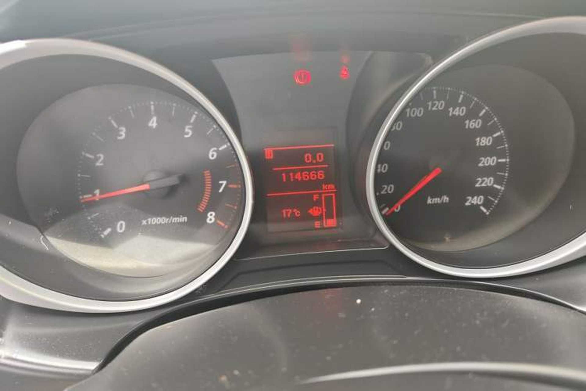 Used Mitsubishi ASX 2016 1.6L Manual Two-Wheel Drive Entry Version Odometer Close Up