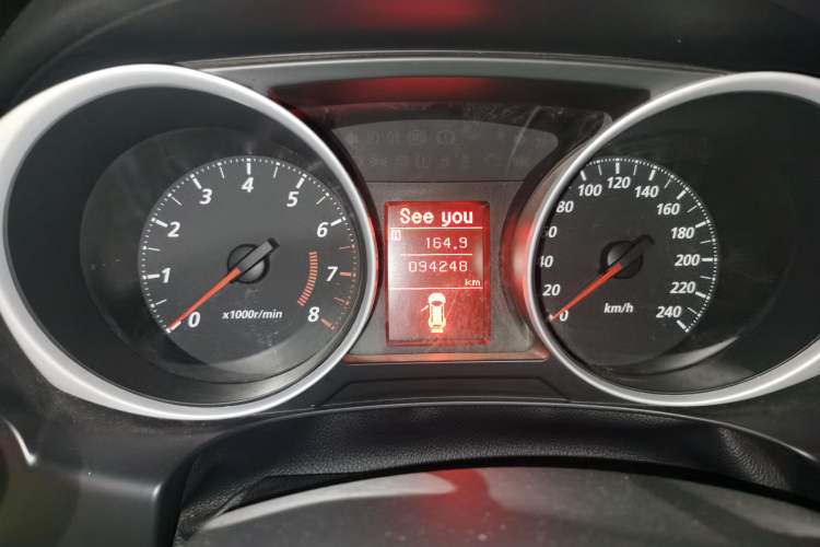 Used Mitsubishi ASX 2016 2.0L CVT Two-Wheel Drive Excellence Edition Odometer Close Up
