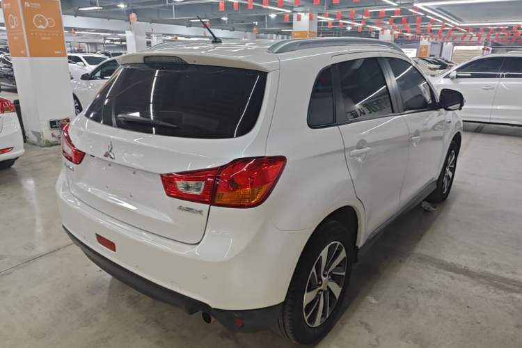 Used Mitsubishi ASX 2016 2.0L CVT Two-Wheel Drive Navigation Edition Rear Right 45 Deg