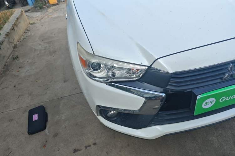 Used Mitsubishi ASX 2016 2.0L CVT Two-Wheel Drive Navigation Edition Right Front Headlight
