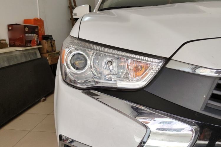 Used Mitsubishi ASX 2016 2.0L CVT Two-Wheel Drive Navigation Edition Right Front Headlight