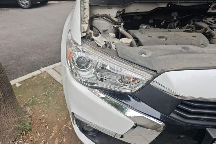 Used Mitsubishi ASX 2016 2.0L CVT Two-Wheel Drive Navigation Edition Right Front Headlight