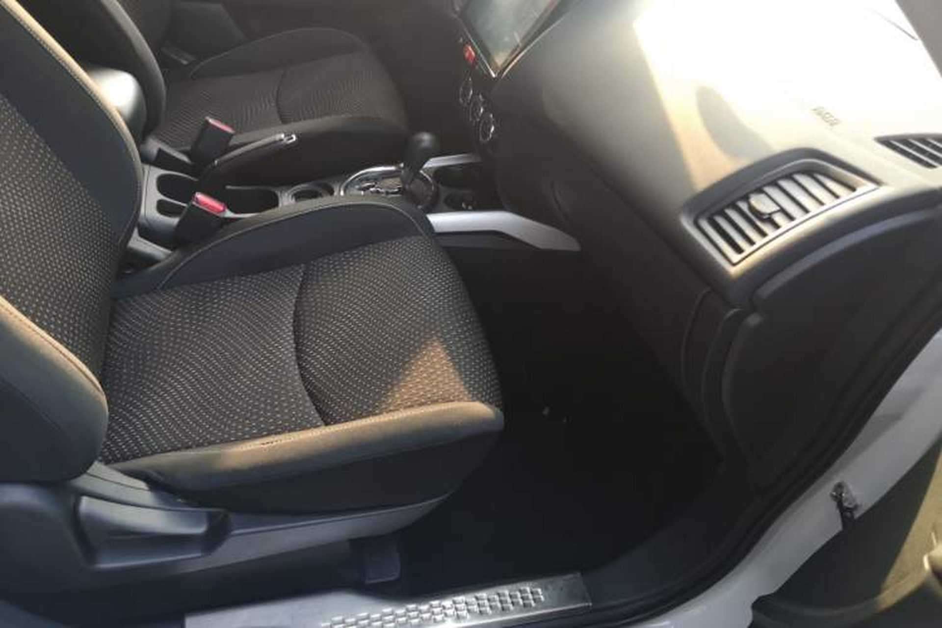 Used Mitsubishi ASX 2016 2.0L CVT Two-Wheel Drive Excellence Edition Right Front Seat