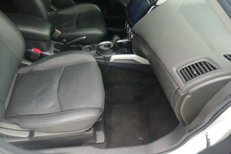 Used Mitsubishi ASX 2016 2.0L CVT Two-Wheel Drive Navigation Edition Right Front Seat