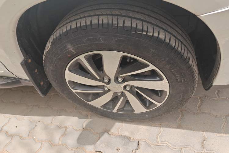 Used Mitsubishi ASX 2016 1.6L Manual Two-Wheel Drive Entry Version Right Front Wheel Hub
