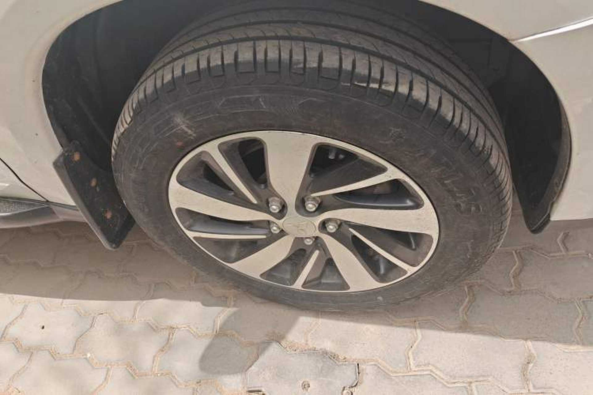 Used Mitsubishi ASX 2016 1.6L Manual Two-Wheel Drive Entry Version Right Front Wheel Hub