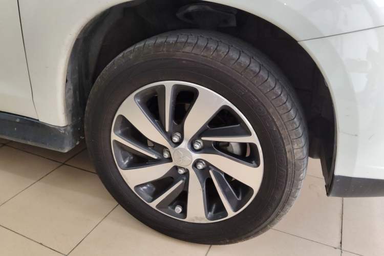 Used Mitsubishi ASX 2016 2.0L CVT Two-Wheel Drive Navigation Edition Right Front Wheel Hub