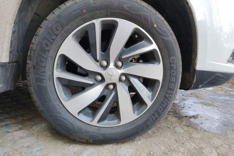 Used Mitsubishi ASX 2016 2.0L CVT Two-Wheel Drive Navigation Edition Right Front Wheel Hub