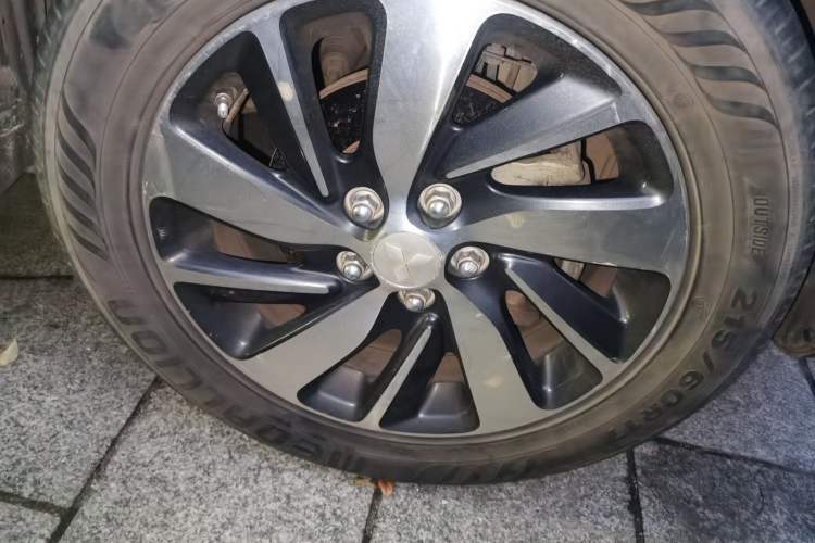 Used Mitsubishi ASX 2016 2.0L CVT Two-Wheel Drive Excellence Edition Right Front Wheel Hub