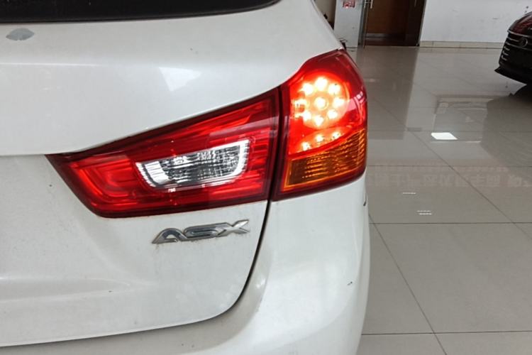 Used Mitsubishi ASX 2016 2.0L CVT Two-Wheel Drive Navigation Edition Right Rear Taillight