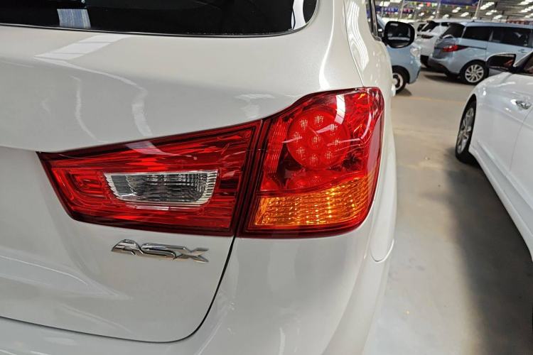 Used Mitsubishi ASX 2016 2.0L CVT Two-Wheel Drive Navigation Edition Right Rear Taillight