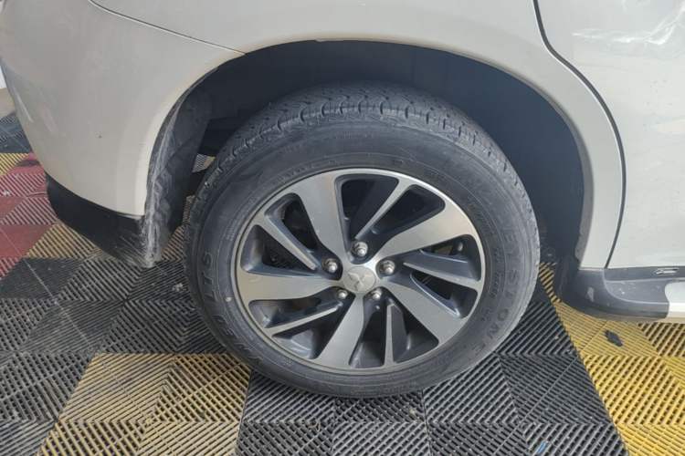 Used Mitsubishi ASX 2016 1.6L Manual Two-Wheel Drive Pioneer Edition Right Rear Wheel Hub