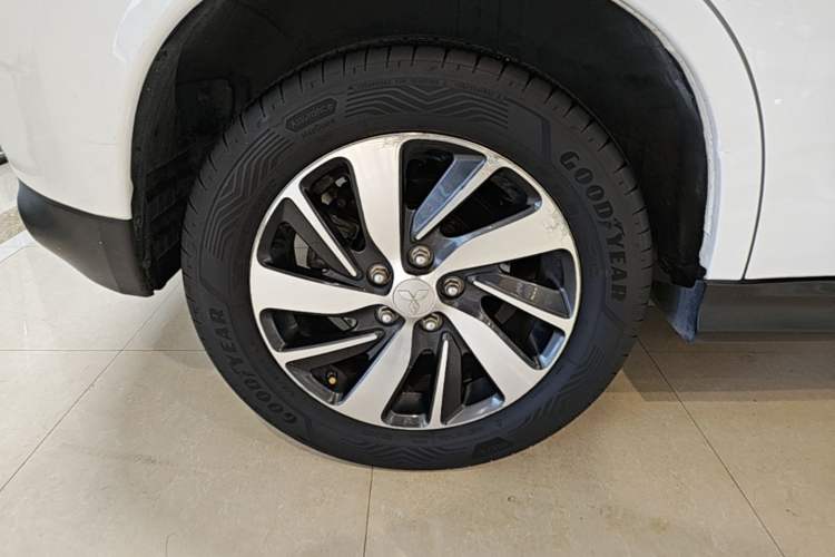 Used Mitsubishi ASX 2016 2.0L CVT Two-Wheel Drive Navigation Edition Right Rear Wheel Hub