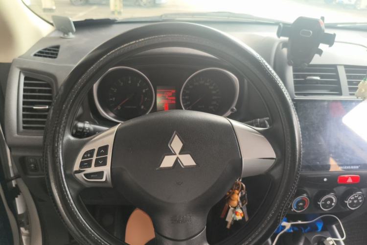 Used Mitsubishi ASX 2016 1.6L Manual Two-Wheel Drive Pioneer Edition Steering Wheel