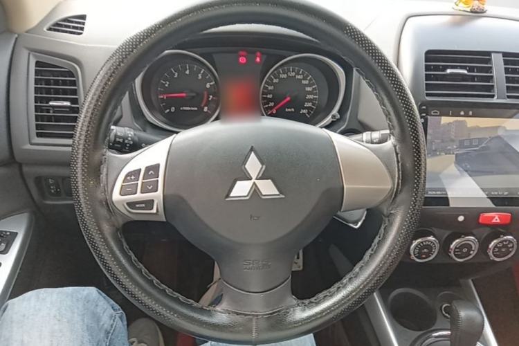 Used Mitsubishi ASX 2016 2.0L CVT Two-Wheel Drive Excellence Edition Steering Wheel
