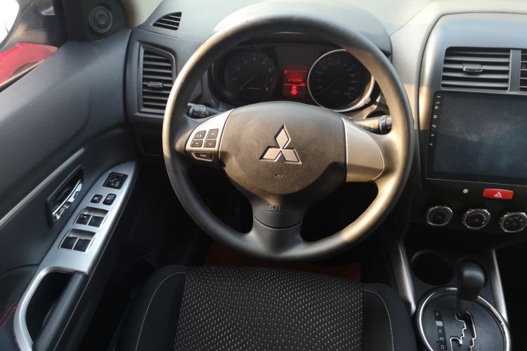 Used Mitsubishi ASX 2016 2.0L CVT Two-Wheel Drive Excellence Edition Steering Wheel