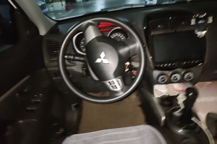 Used Mitsubishi ASX 2016 1.6L Manual Two-Wheel Drive Pioneer Edition Steering Wheel