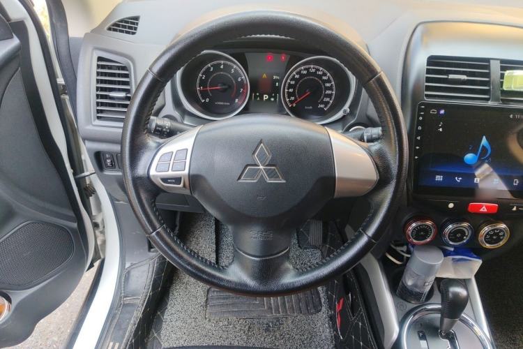 Used Mitsubishi ASX 2016 2.0L CVT Two-Wheel Drive Navigation Edition Steering Wheel
