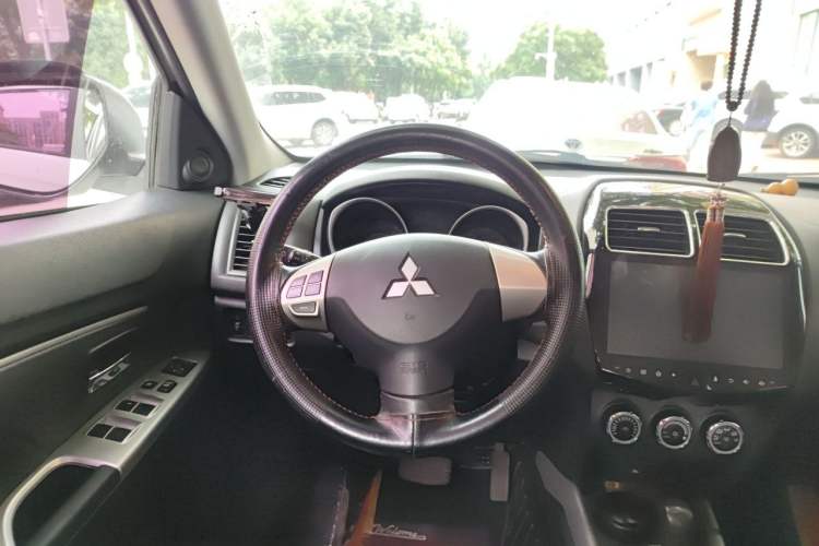 Used Mitsubishi ASX 2016 2.0L CVT Two-Wheel Drive Navigation Edition Steering Wheel