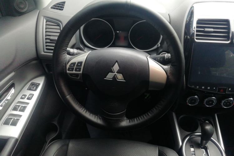 Used Mitsubishi ASX 2016 2.0L CVT Two-Wheel Drive Navigation Edition Steering Wheel