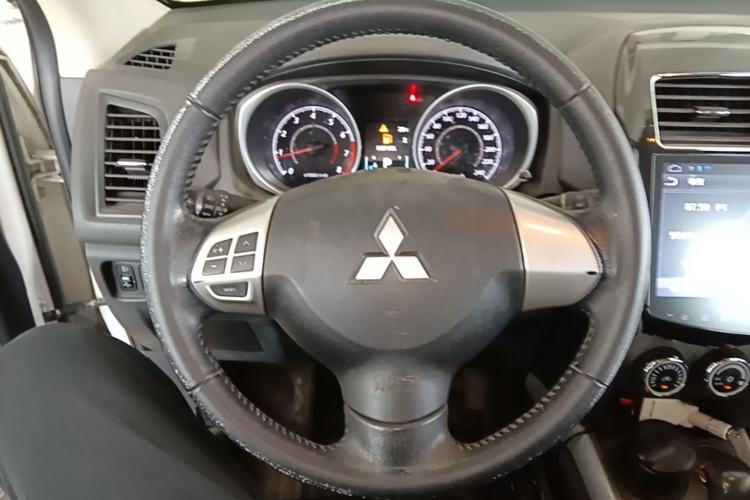 Used Mitsubishi ASX 2016 2.0L CVT Two-Wheel Drive Navigation Edition Steering Wheel