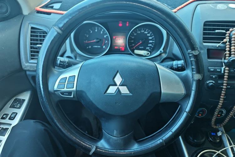 Used Mitsubishi ASX 2016 1.6L Manual Two-Wheel Drive Entry Version Steering Wheel