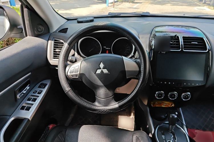 Used Mitsubishi ASX 2016 2.0L CVT Two-Wheel Drive Navigation Edition Steering Wheel