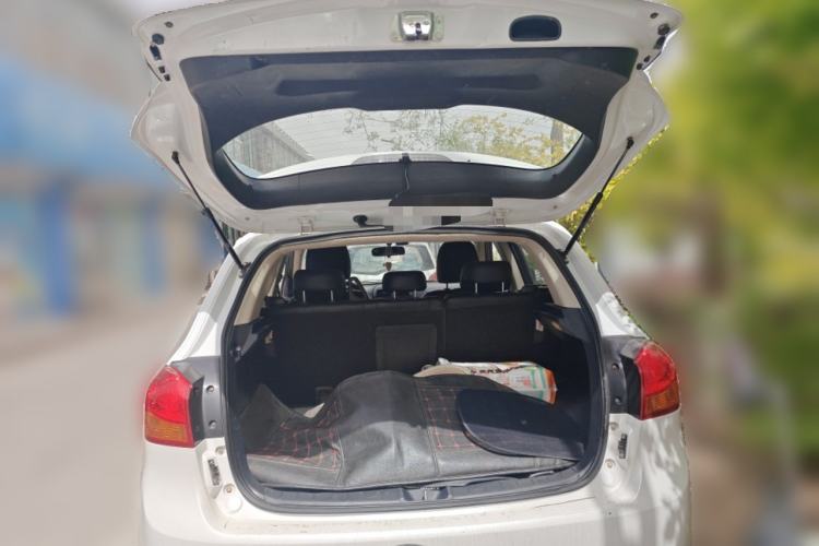 Used Mitsubishi ASX 2016 1.6L Manual Two-Wheel Drive Entry Version Trunk