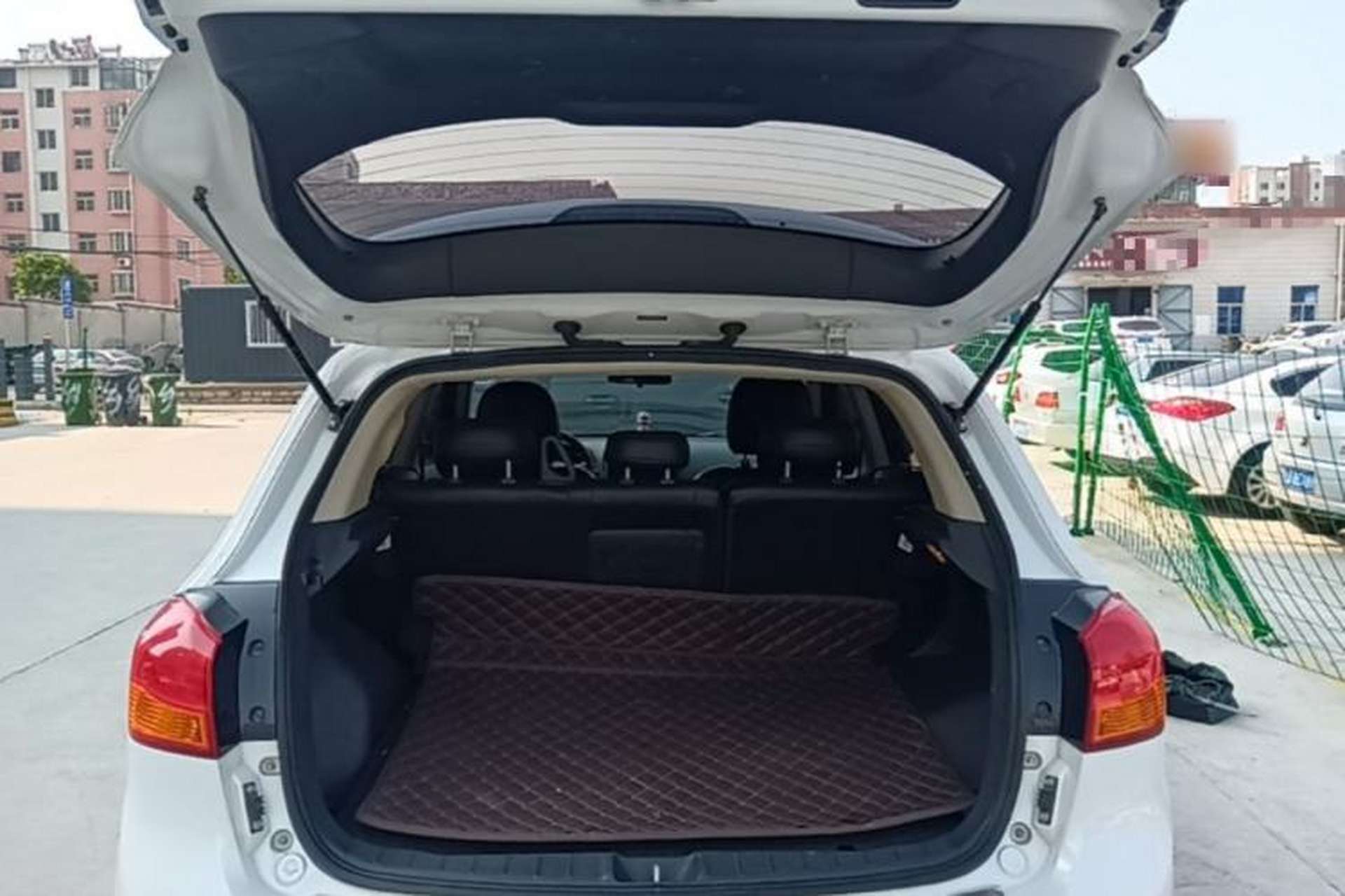 Used Mitsubishi ASX 2016 2.0L CVT Two-Wheel Drive Excellence Edition Trunk