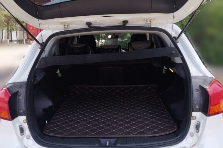 Used Mitsubishi ASX 2016 2.0L CVT Two-Wheel Drive Navigation Edition Trunk