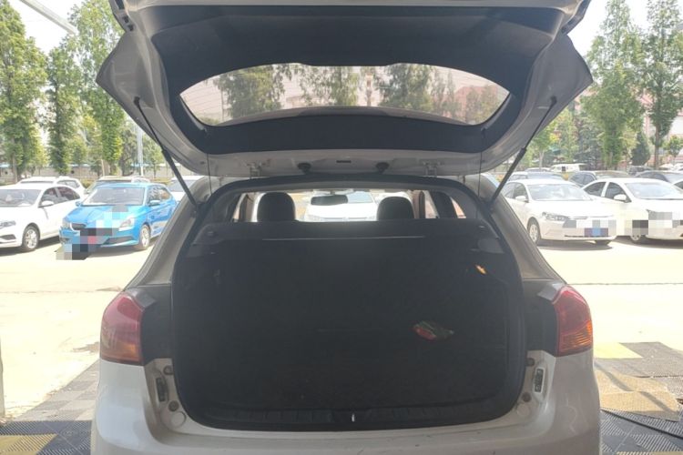 Used Mitsubishi ASX 2016 1.6L Manual Two-Wheel Drive Pioneer Edition Trunk