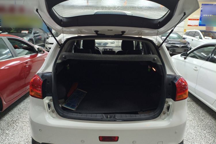 Used Mitsubishi ASX 2016 2.0L CVT Two-Wheel Drive Navigation Edition Trunk