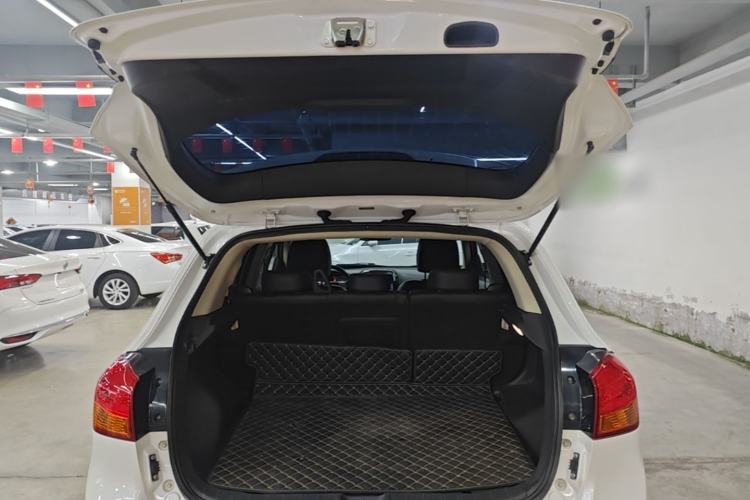 Used Mitsubishi ASX 2016 2.0L CVT Two-Wheel Drive Navigation Edition Trunk