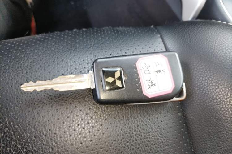 Used Mitsubishi ASX 2016 2.0L CVT Two-Wheel Drive Excellence Edition Vehicle Key