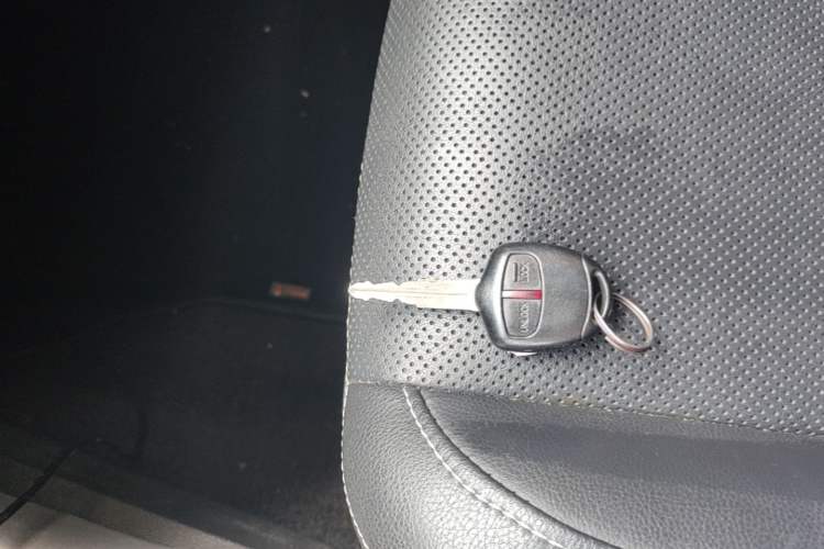 Used Mitsubishi ASX 2016 1.6L Manual Two-Wheel Drive Pioneer Edition Vehicle Key