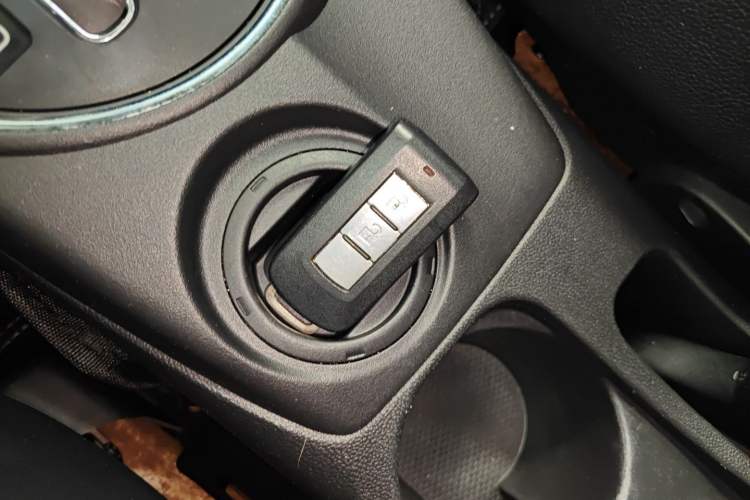 Used Mitsubishi ASX 2016 2.0L CVT Two-Wheel Drive Navigation Edition Vehicle Key