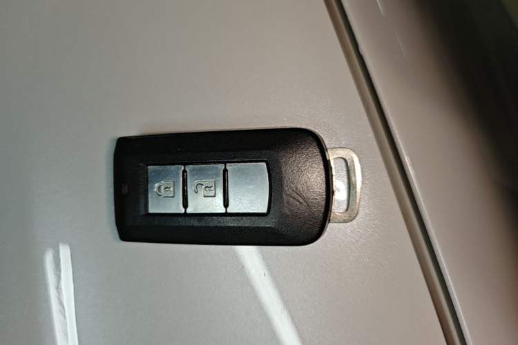 Used Mitsubishi ASX 2016 2.0L CVT Two-Wheel Drive Navigation Edition Vehicle Key