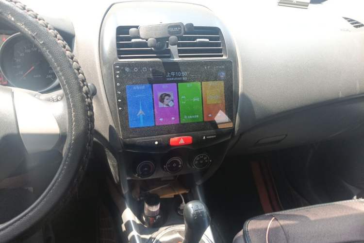 Used Mitsubishi ASX 2018 1.6L Manual Two-Wheel Drive Dynamic Edition Audio And AC Panel
